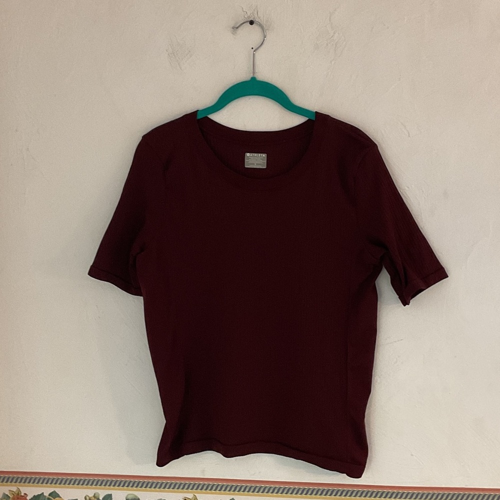 Athleta Athletics Wear Short Sleeve Top, Size L, Burgundy, Ribbed Knit
